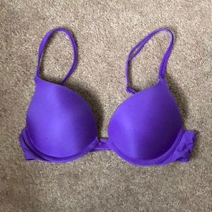 Victoria’s Secret bra.